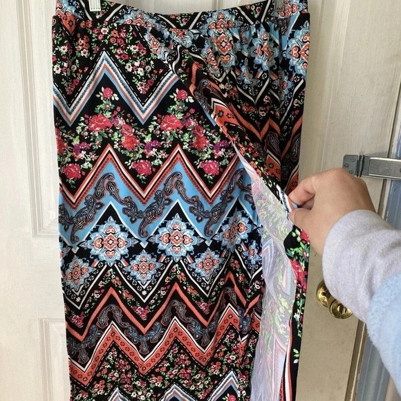 NWT Bobbie Brooks Wrap Midi Skirt Floral Beach Summer Women L Stretch Casual - Picture 6 of 6